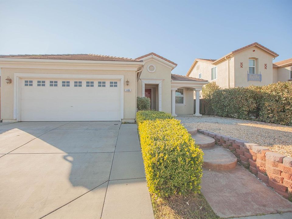 1st image of 1486 N Paddington Way