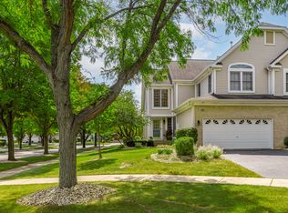 1583 Orchard Cir, Naperville, IL