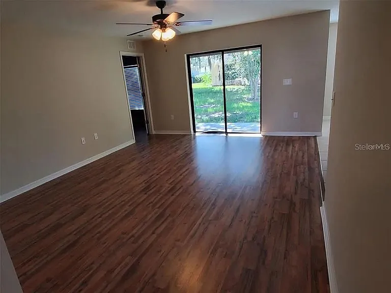 4567 Barbuda Dr — Photo 3