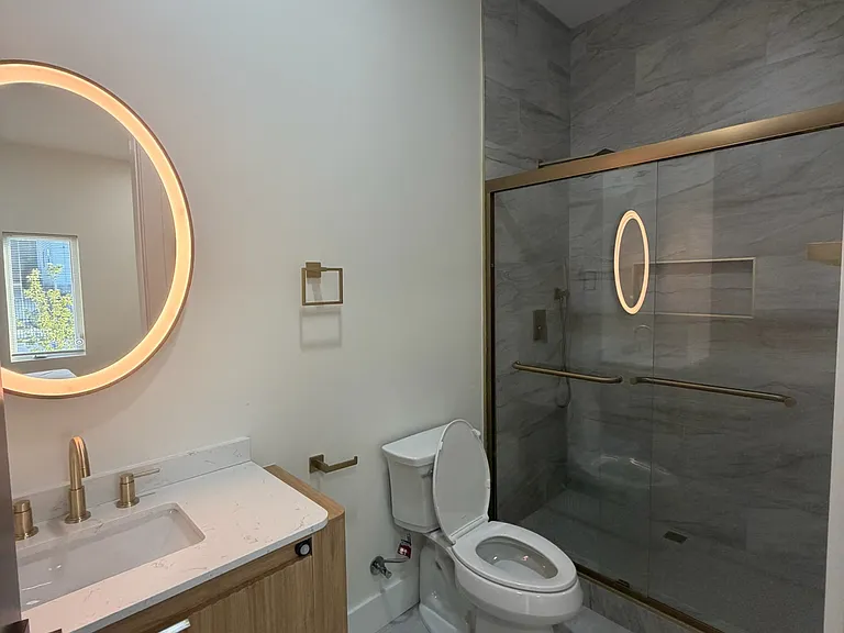 58 Robertson St #1 — Photo 8