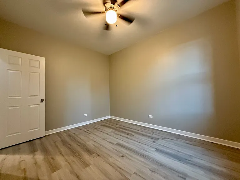 3222 S Aberdeen — Photo 18