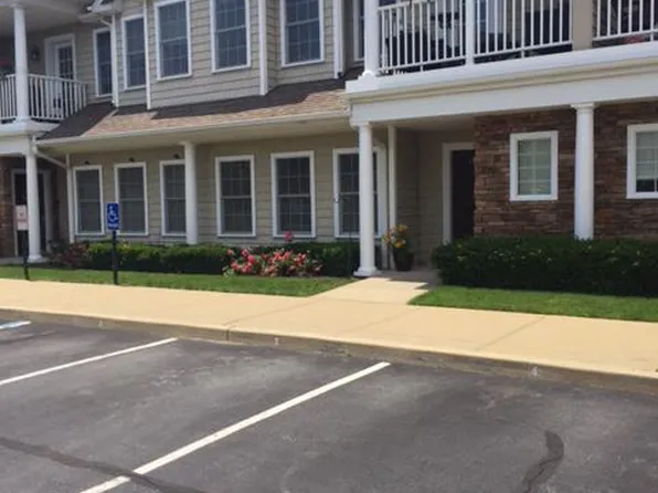 (undisclosed Address), West Babylon, NY 11704