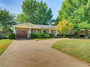 911 Eicher Ave, Springdale, AR 72764