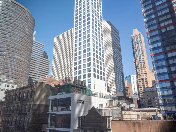 250 East 53rd Street 602 image 1 of 5