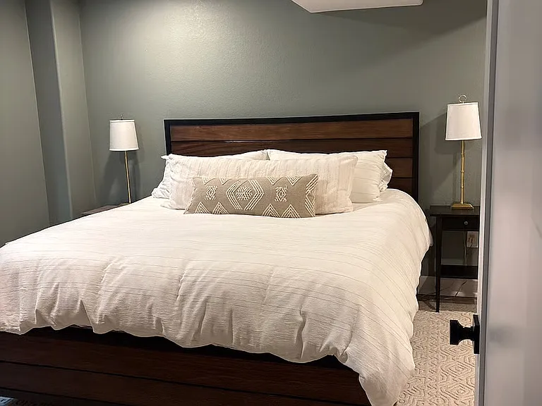 9890 Centre Cir — Photo 3