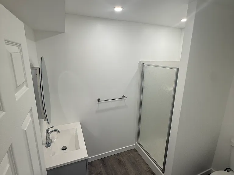 483 E Osgood St #C — Photo 15