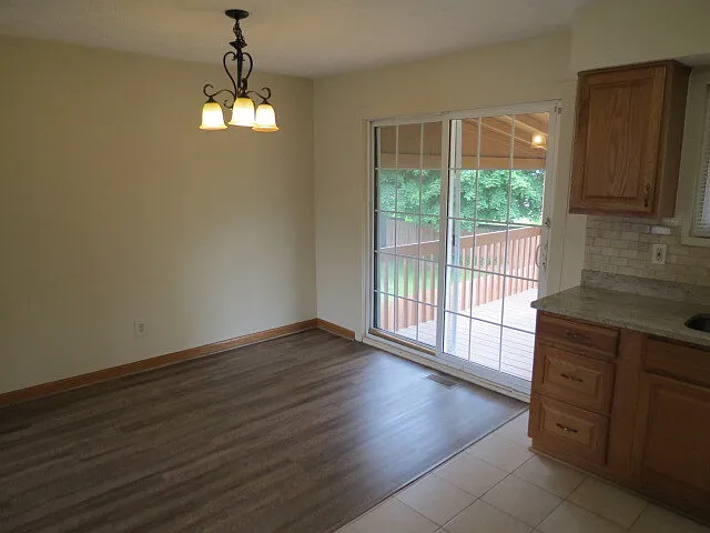 2711 Millrace Dr — Photo 3