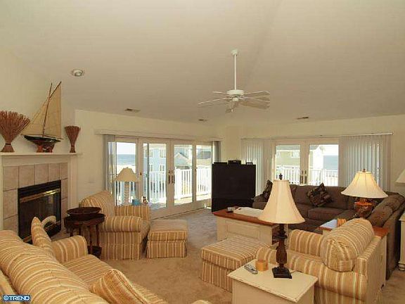 4th image of 14 Beach Ave
