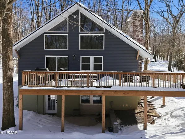 11 Skye Dr, Lake Harmony, PA 18624