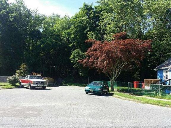 3rd image of 2 Bryn Mawr Ave