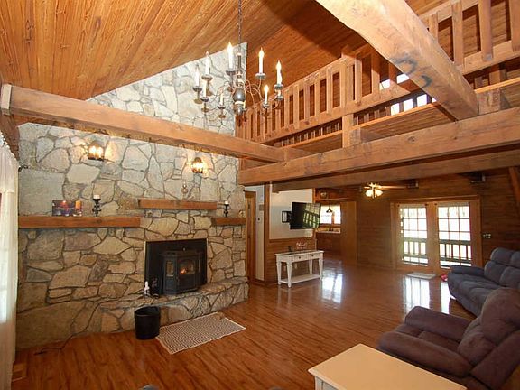 2nd image of 3880 Oak Creek Ln