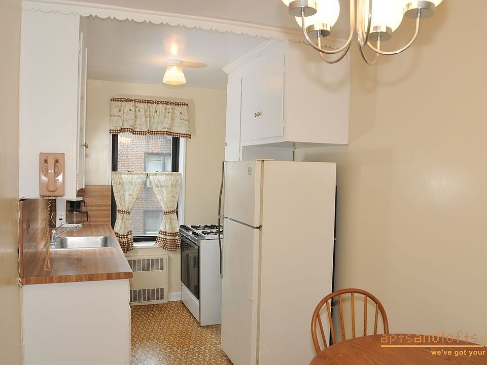 83-20 98th Street Kitchen