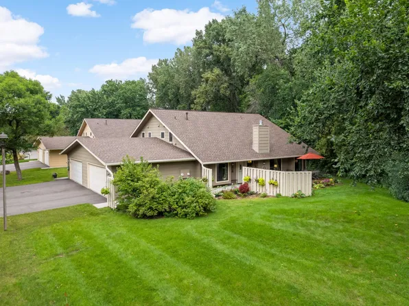 2114 Marquis Rd, Golden Valley, MN 55427