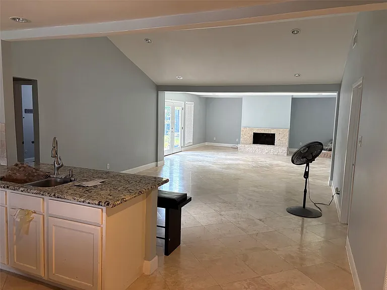 11703 Triola Ln — Photo 7