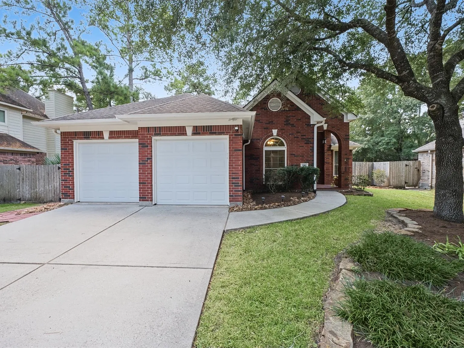 3 bed, 2.0 bath, 2057 sqft, $2,750 — Photo 4