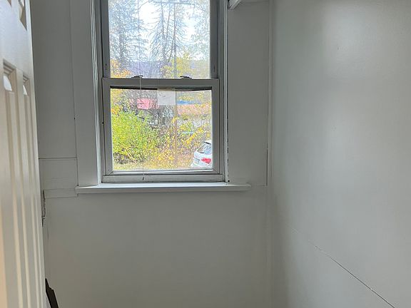 4th image of 443-445 Scott St #1L