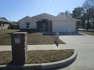 4200 Andrea Ln, Forest Hill, TX 76119