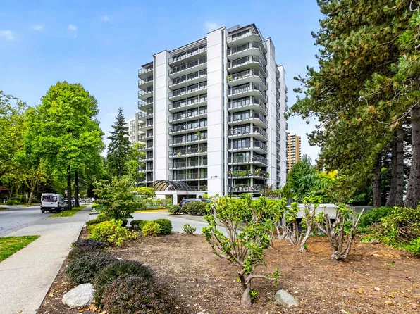 4165 Maywood St #801, Burnaby, BC V5H 4E3