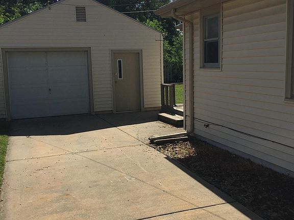 Oversized detached garage