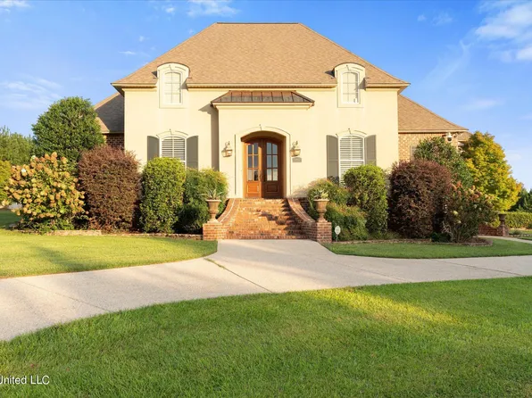 68 Cooley Lake Dr, Lumberton, MS 39455