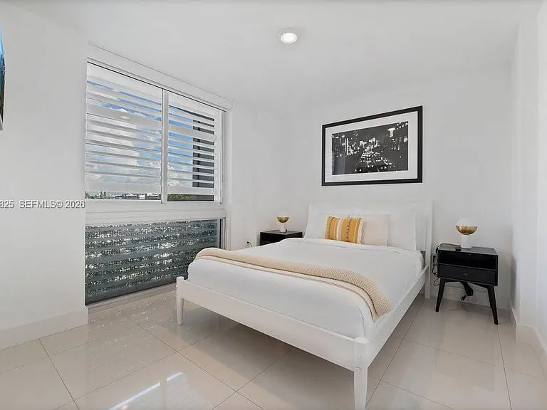 9261 E Bay Harbor Dr #507 — Photo 27