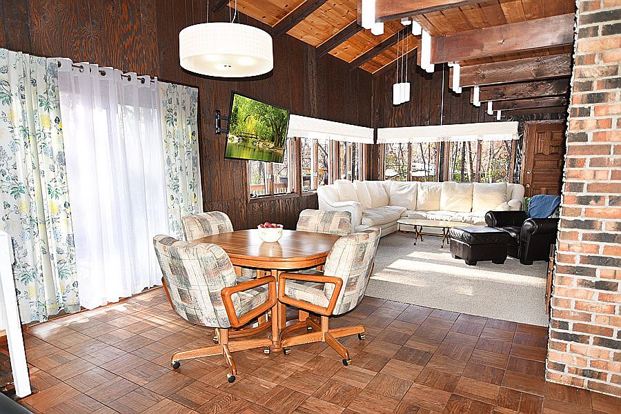 Your own oasis in the woods!
