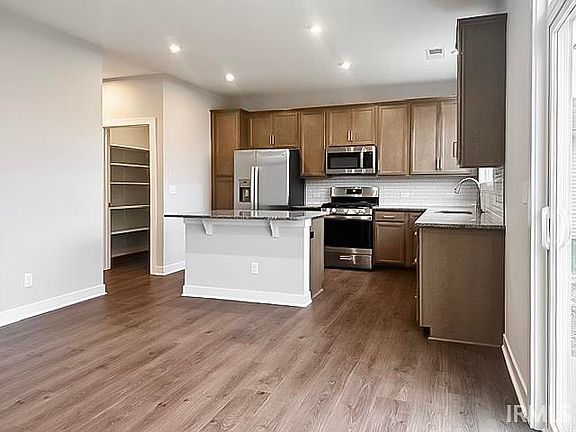 4th image of 4903 Haventree Dr