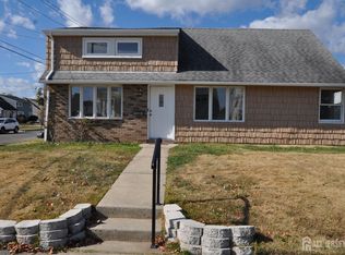 99 Daniel St, Carteret, NJ