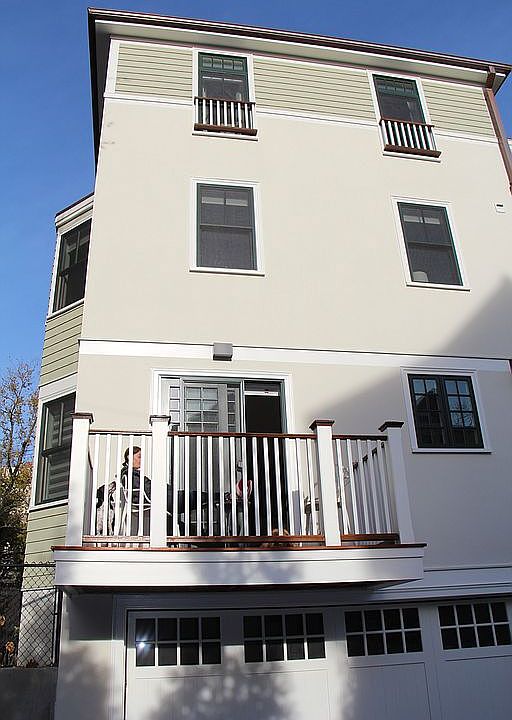 2nd image of 32 Dwight St