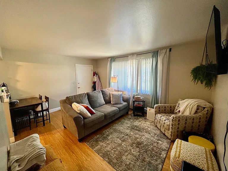 N113W15477 Francese Dr — Photo 12