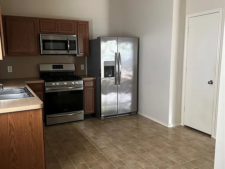 15823 Regal Trace Ln — Photo 10