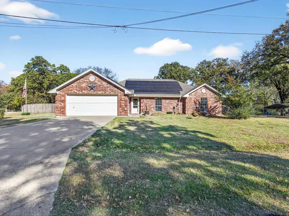 110 Memorial Dr, Gun Barrel City, TX 75156