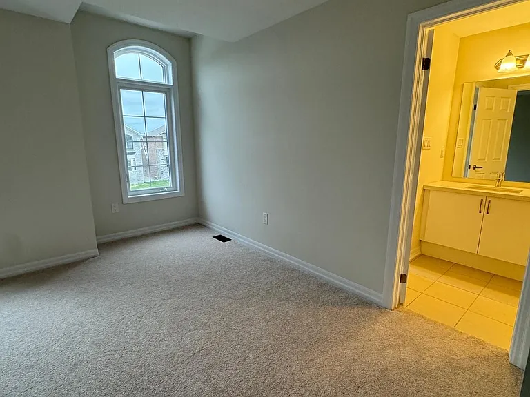 232 Warden St — Photo 30