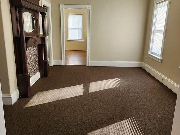 4th image of 999 Roosevelt Ave Floor 2