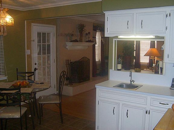 3rd image of 13307 Duke Of York Ln