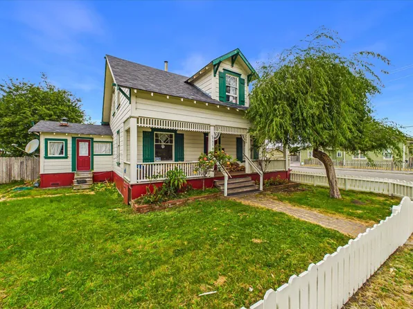 6762 Harrison Ave, Fields Landing, CA 95537