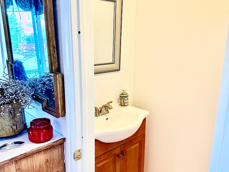 372 Smith Cir — Photo 17