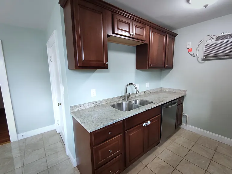 81 Columbus Ave #2 — Photo 8