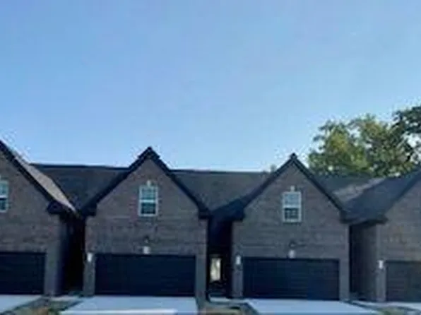 709 Chase Hanna St, Dundee, MI 48131