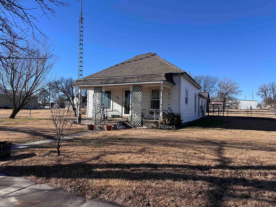 1st image of 102 & 110 S Kansas Ave