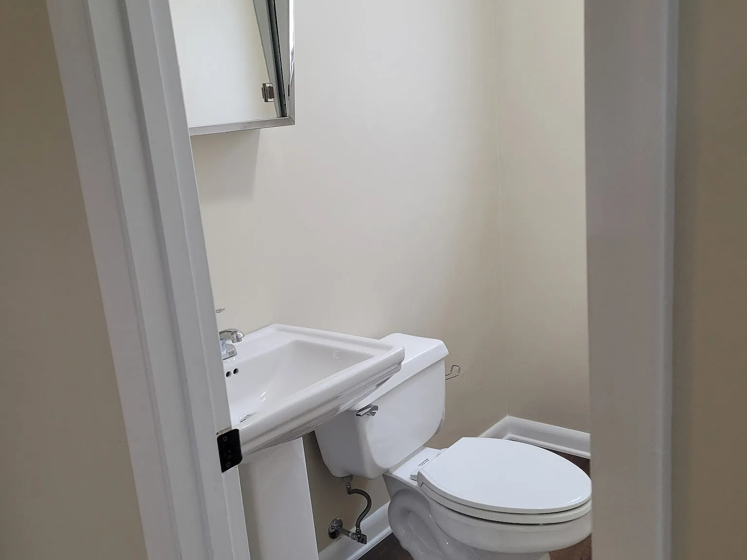 3 bed, 1.5 bath, 1710 sqft, $1,400 — Photo 4