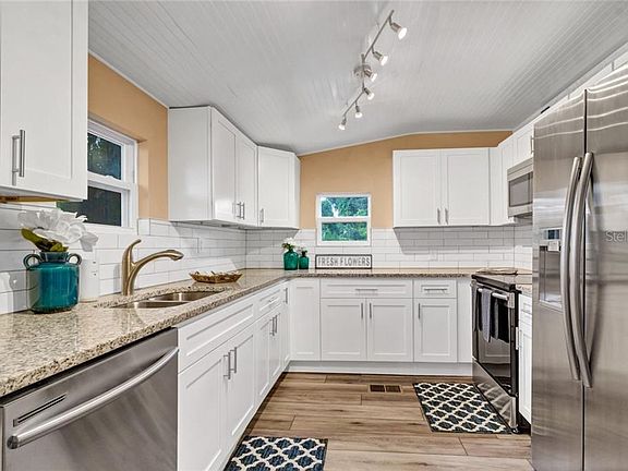 4th image of 1401 Lantry Ct