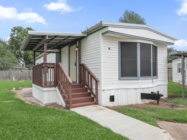 2222 N Austin Ave, Pearland, TX