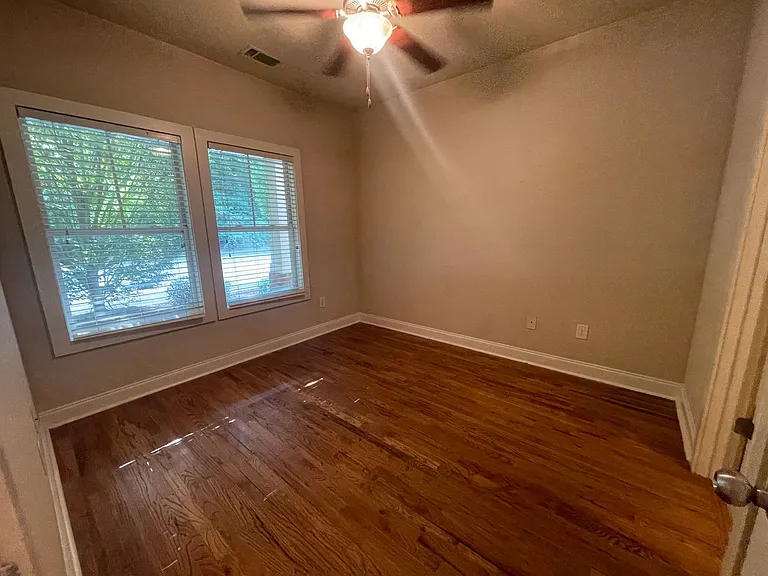125 Hobson Ave #6 — Photo 5