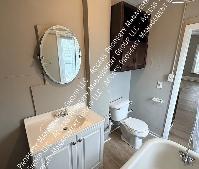 653 Broadway Ave NW #2 — Photo 11