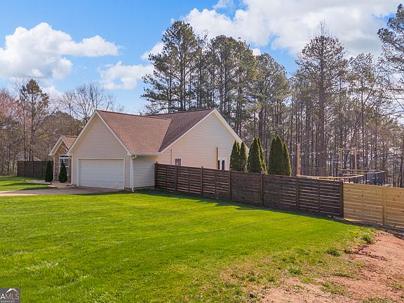 3rd image of 189 Millstone Dr