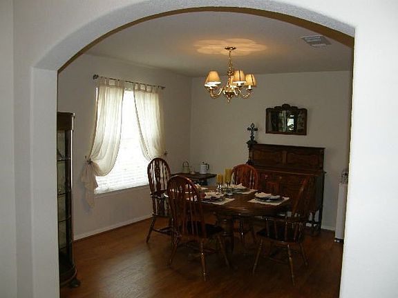 Spacious Dining Room