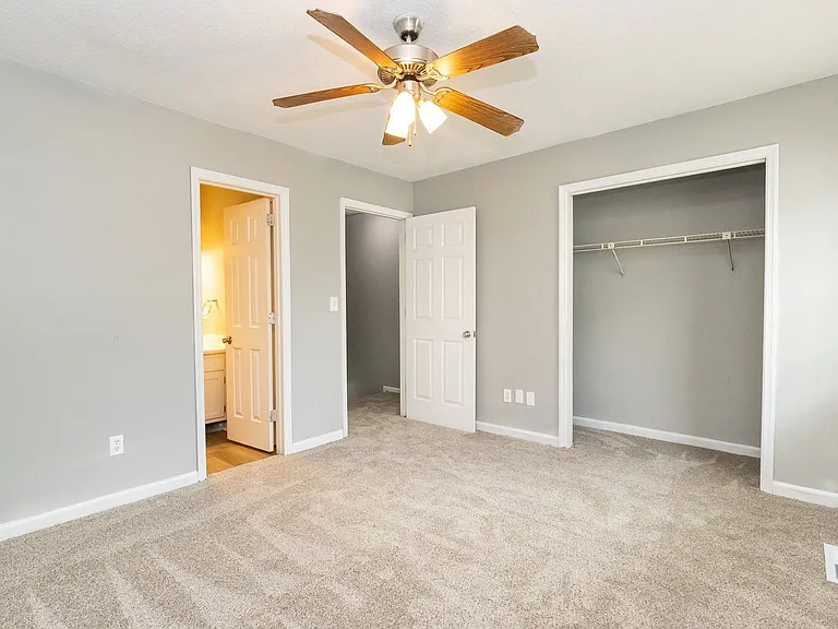 2827 Dayton Blvd #6 — Photo 9