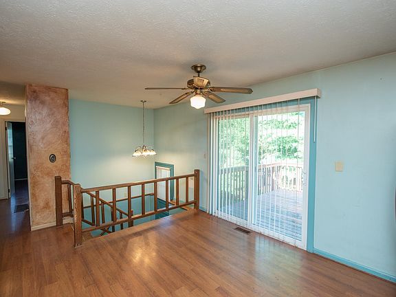 5th image of 2117 Hiawatha Ln