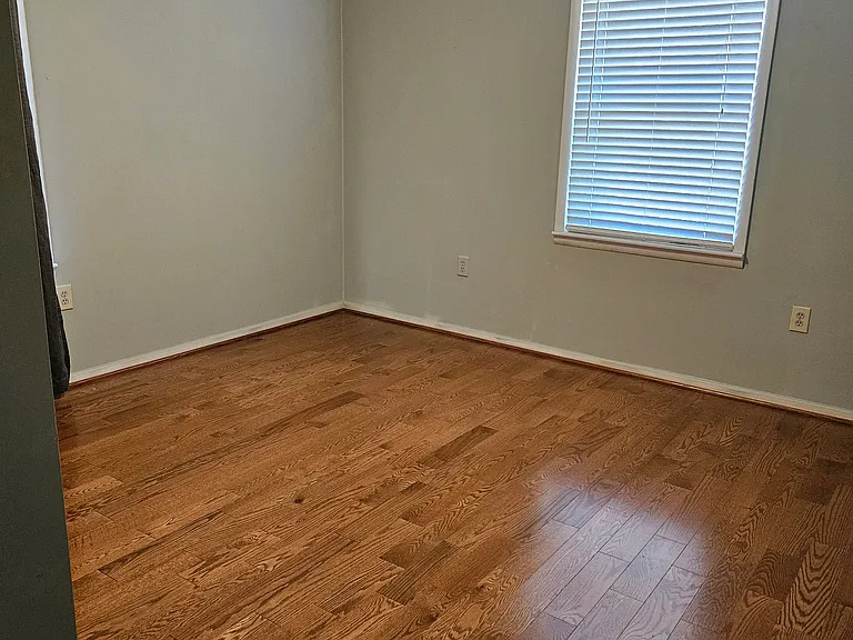 2037 Dewey Dr — Photo 8